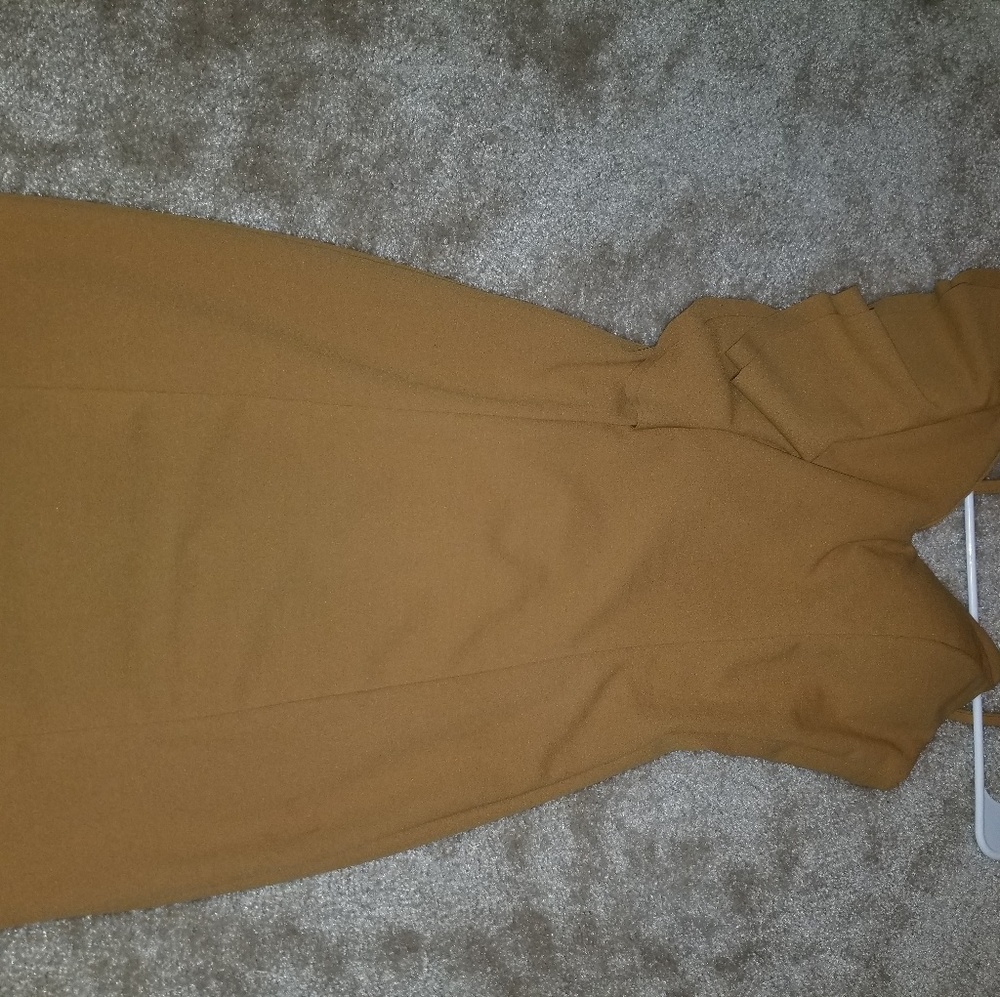 Dress - Picture 2 of 2